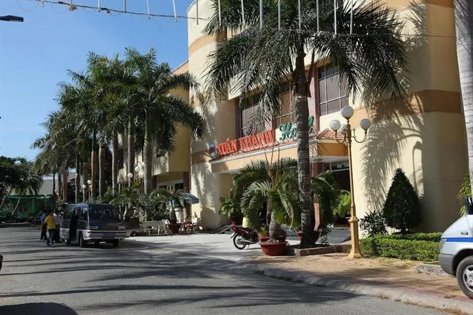 Xuan Khanh Hotel - Image 1