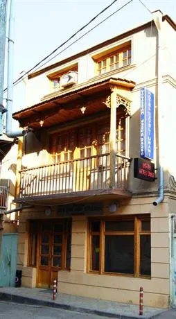 Dzveli Ubani Hotel - Image 1