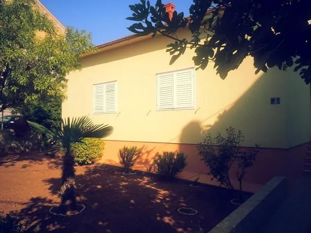 LuMar Holidays - Image 1
