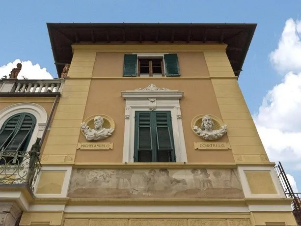 Rentopolis Morin - Pietrasanta - Image 1