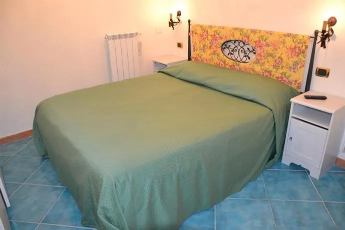 La Civetta Sul Como B&B - Image 1