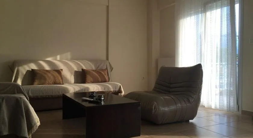 Olympian Two Floor Apartment - Image 1