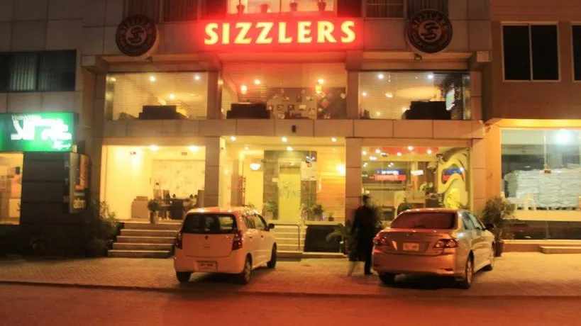 Divine Hotel Rawalpindi - Image 1
