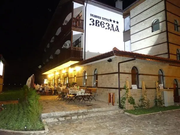 Family Hotel Zvezda - Image 1