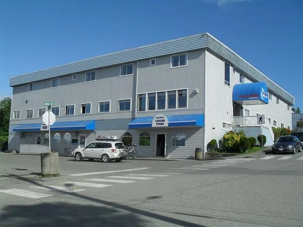 Maquinna Hotel - Image 1