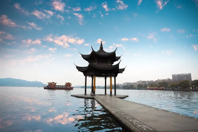 Zhejiang Approval Hotel - Image 1