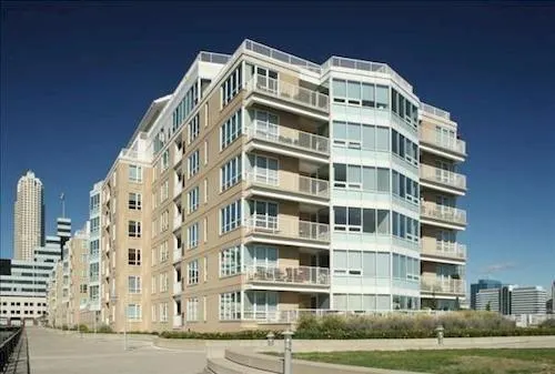 Cesar Suites at Harborside - Image 1