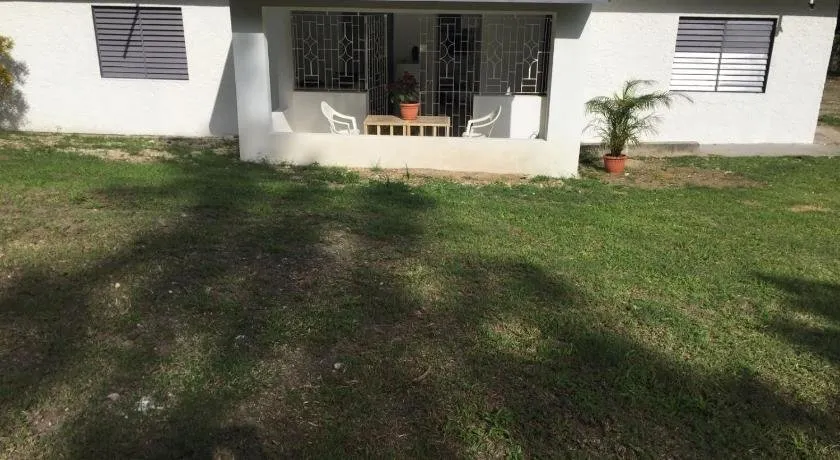 Garden Apartment - 1 Mile to Private Beach, Welcome B-Fast Basket with 5 Nts Stay - Image 1