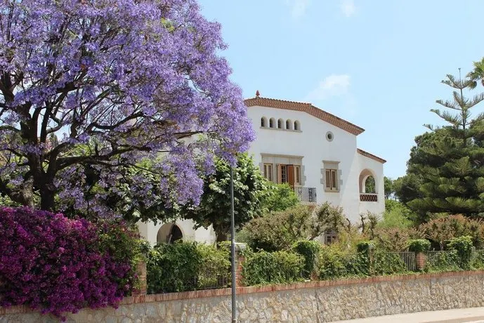 Villa Maresme - Image 1