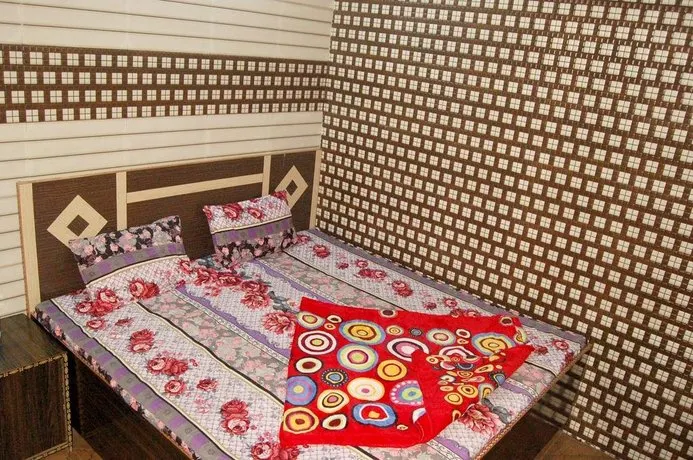 Punjabi Niwas - Image 1
