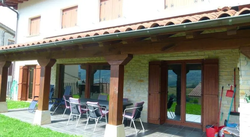 5 bedrooms house with enclosed garden and wifi at Dorrao - Image 1