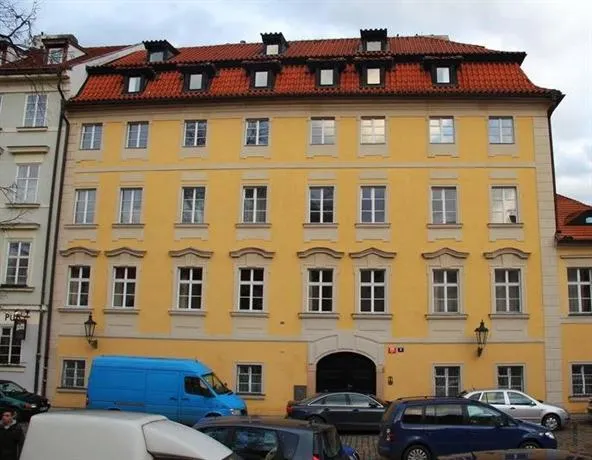 Charles Bridge International Hostel - Image 1
