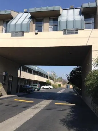 Valley Motel - Image 1