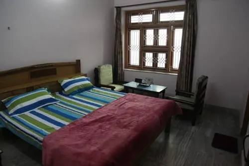 GUEST HOUSE BUNGALOW - Image 1