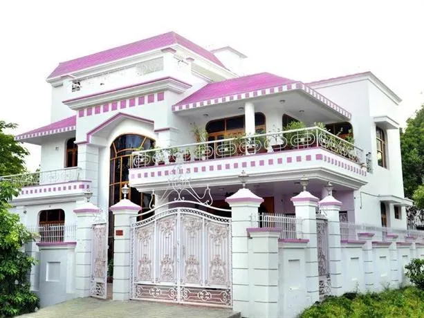 Riya Palace - Image 1