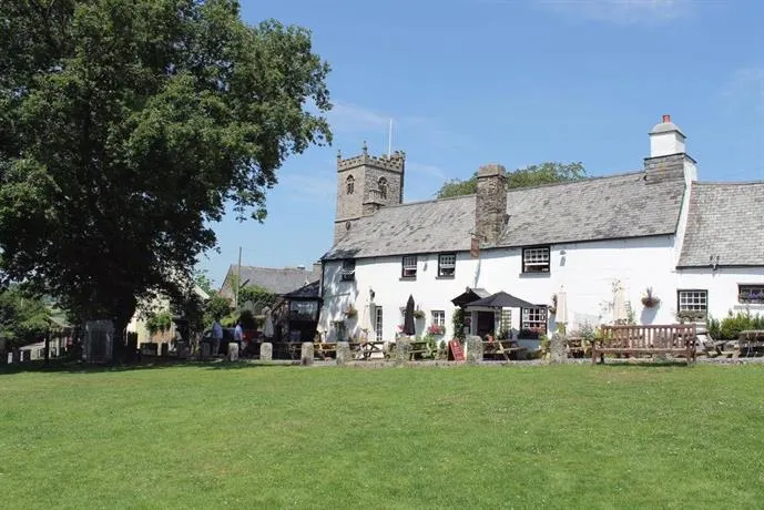 YENNADON HOUSE, DEVON - Image 1
