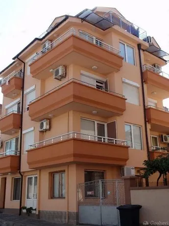 Guest House Cherno More - Image 1