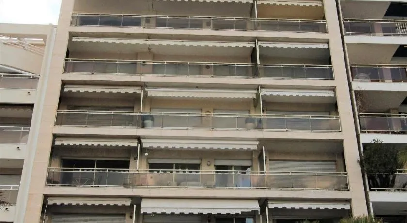 2 bedrooms 80 m2 facing the sea in the residential palm beach area - Image 1