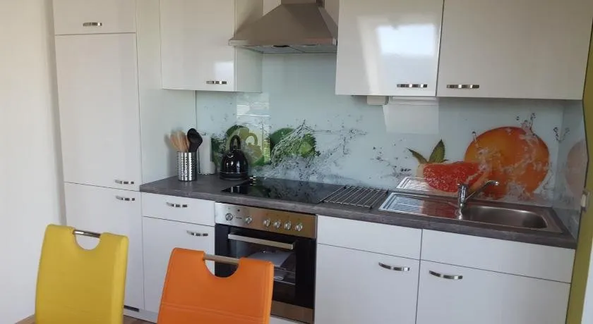Modern apartment - Image 1