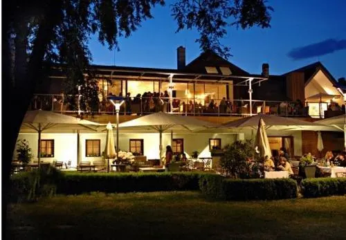 Hoteldorf Seepark Weiden - Image 1