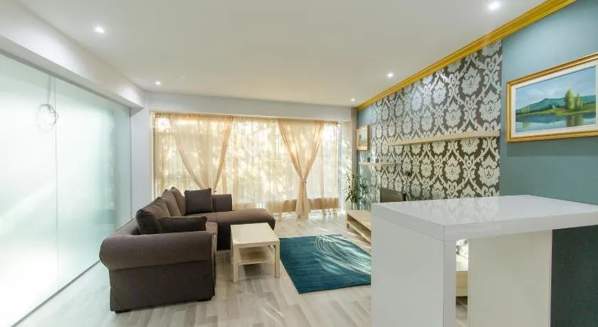 Aparthotel Jolie - Image 1