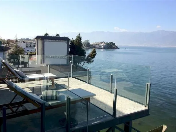 Bonum Lakeside Boutique Hotel - Image 1
