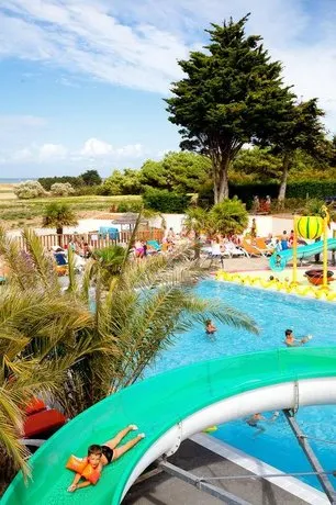Camping Les Peupliers La Flotte en Ré - Image 1
