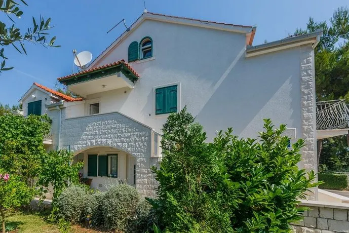 Holiday Home Kamenica - Image 1