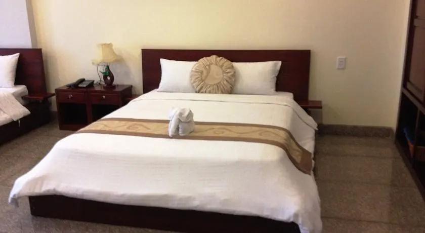 Khanh Nhi 1 Hotel - Image 1