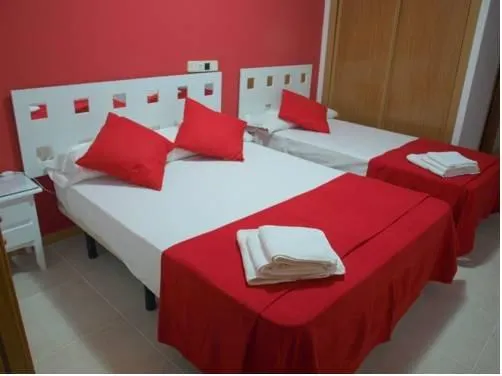 Hostal El Parque - Image 1