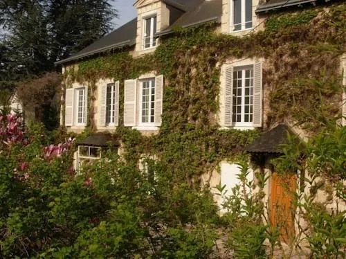 Le Manoir du Vieux Cèdre - Image 1
