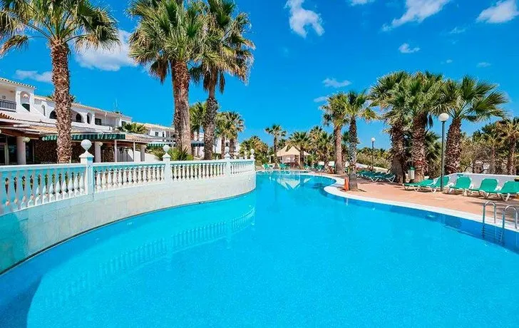 Azuline Hotel-Apartamento Marina Parc - All Inclusive - Image 1