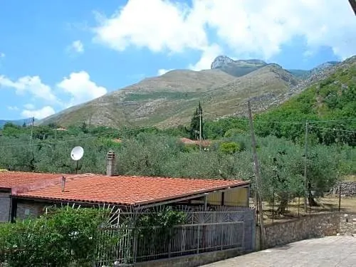 B&B Globetrotter - Image 1