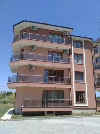 Guesthouse Phoenix - Image 1
