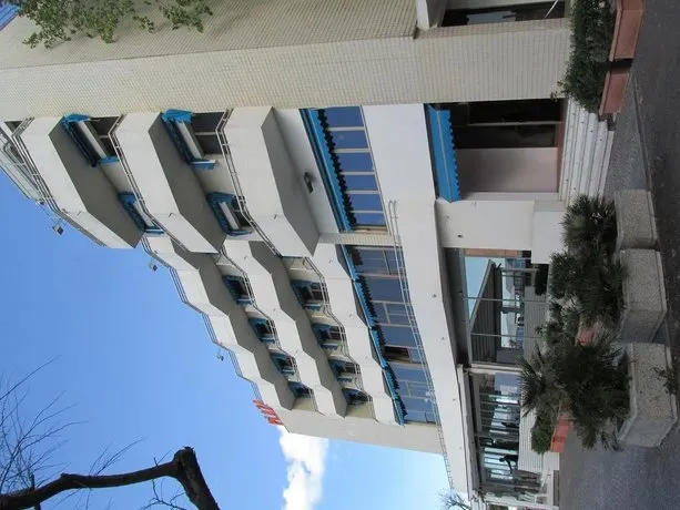 Hotel Plaza - Image 1