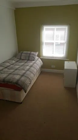 Equilibrium Guesthouse - Image 1