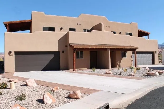 Moab Condos 4 Rent - Image 1
