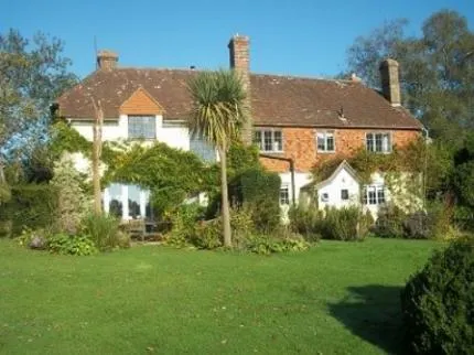 Lower Crabb Country Bed and Breakfast - Image 1