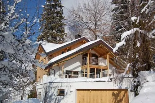 Haus am Wasserfall - Image 1