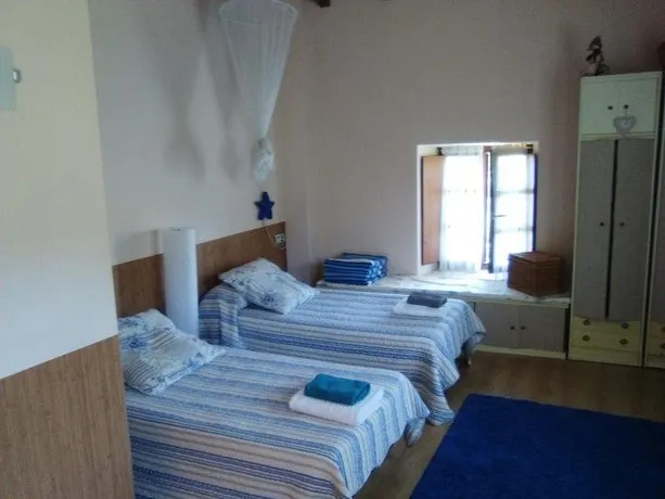 Mote Cottage - Image 1