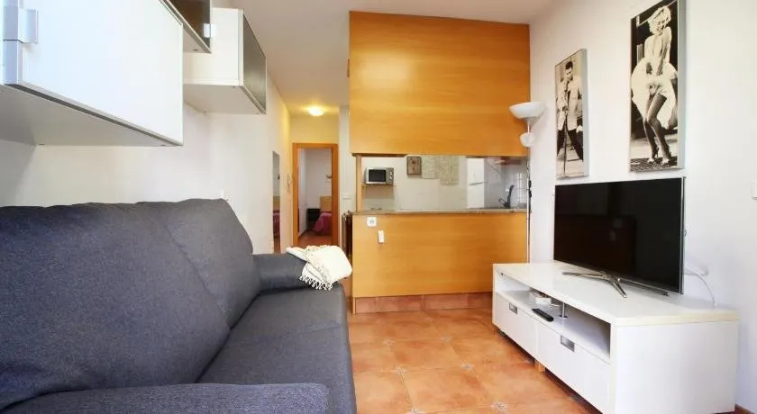 Los Claveles - Practico apartamento con WIFI en Puerto de Sagunto - Image 1