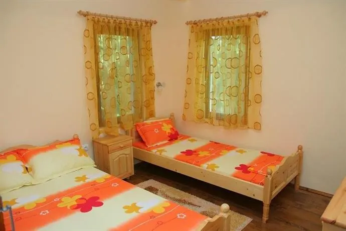 Lazarovata House - Image 1