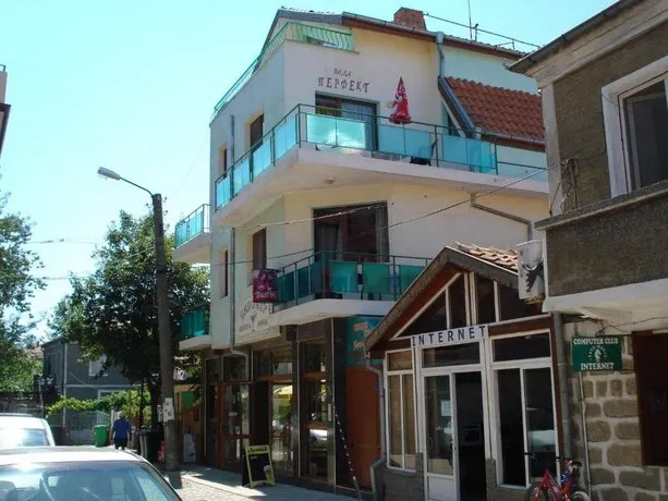Villa Perfect - Image 1