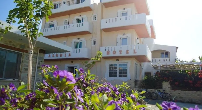 Alonia Hotel - Image 1
