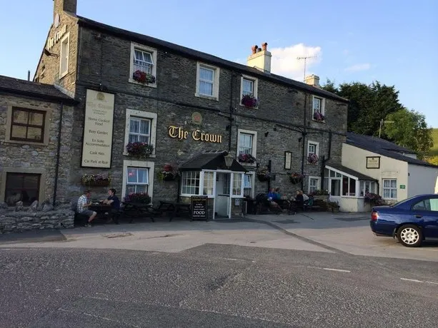 The Crown Hotel - Image 1