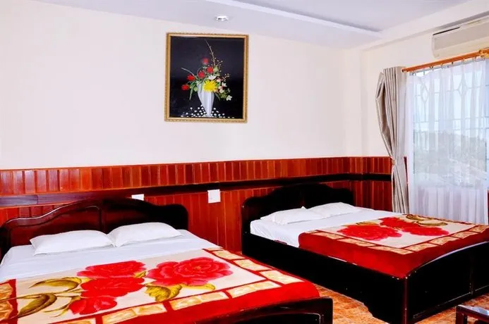 Ocean Hotel - Image 1