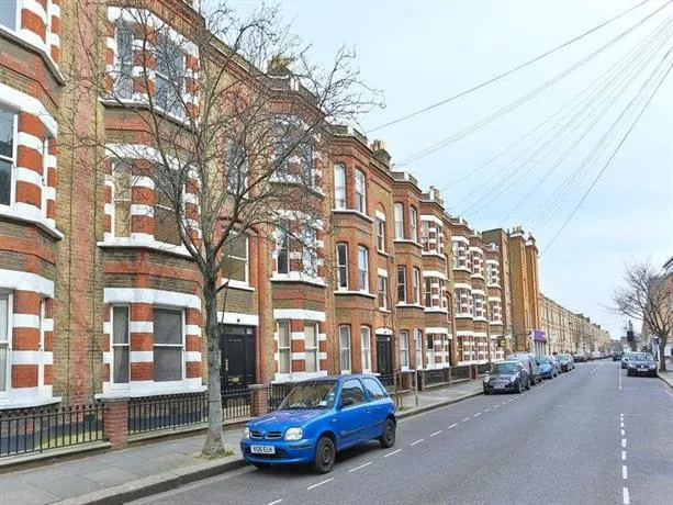 Veeve 1 Bed 1 Bath Flat On Wyfold Road Fulham - Image 1