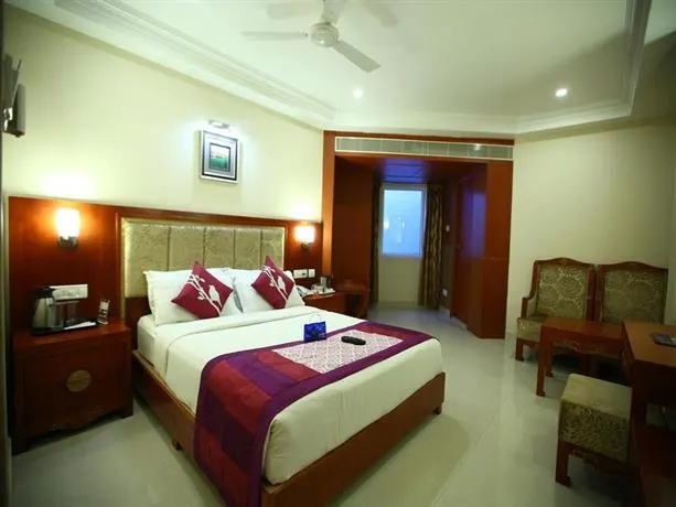 OYO Premium Arumbakkam Chennai - Image 1