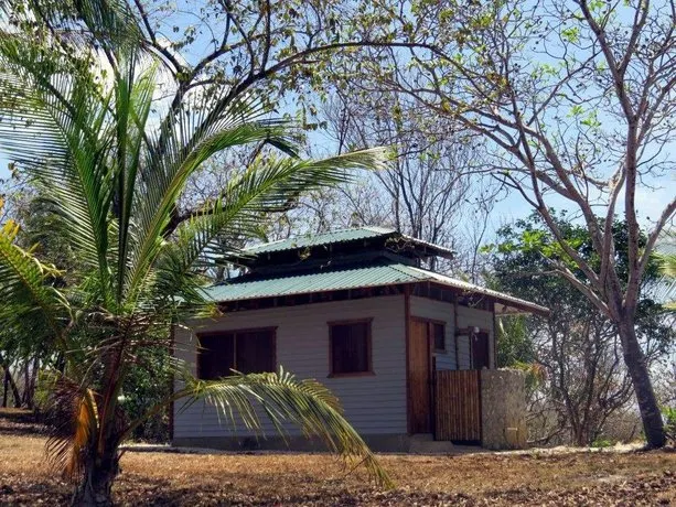 Treetops Inn - Image 1