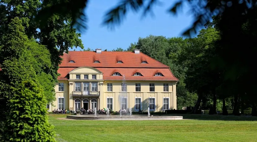 Schloss Hasenwinkel - Image 1